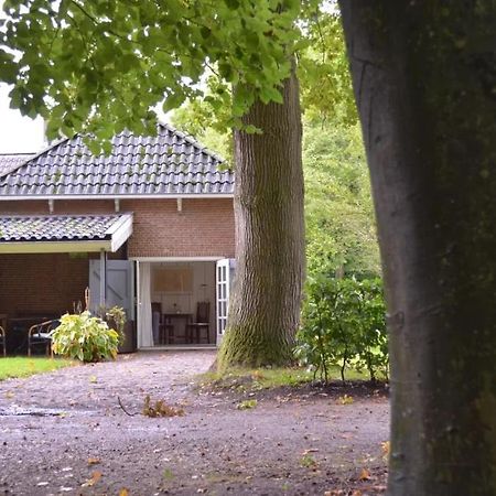 Stania State Bed & Breakfast Oentsjerk Exterior foto
