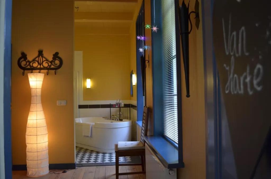 Stania State Bed & Breakfast Oentsjerk Exterior foto